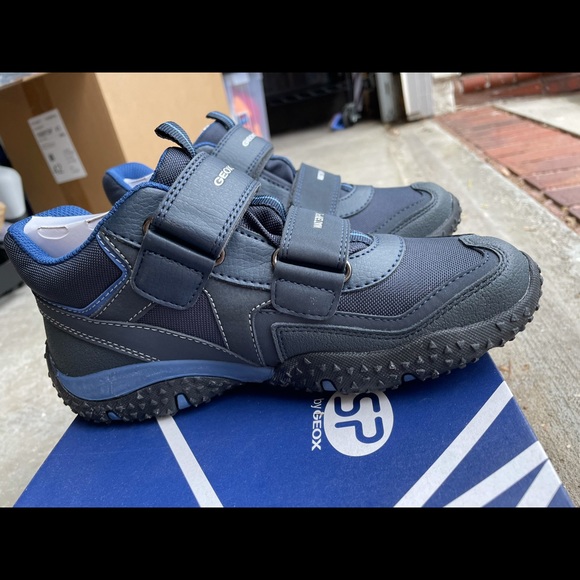 Geox J Baltic Waterproof Sneaker (Little Kid/Big Kid) - Picture 3 of 6